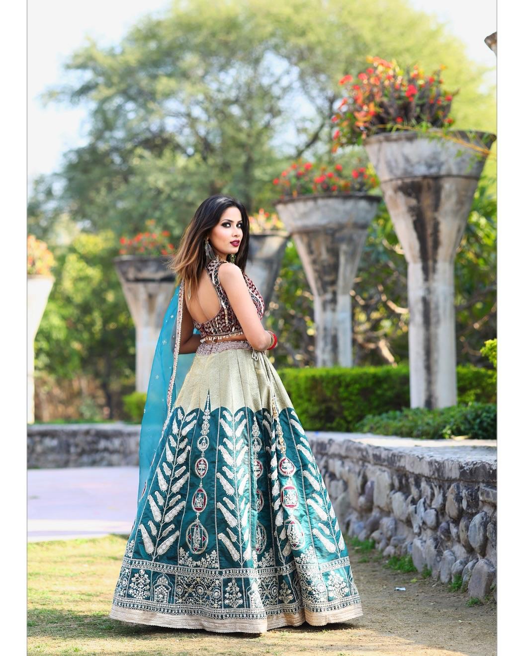 Zinnia posing for a summer runway campaign